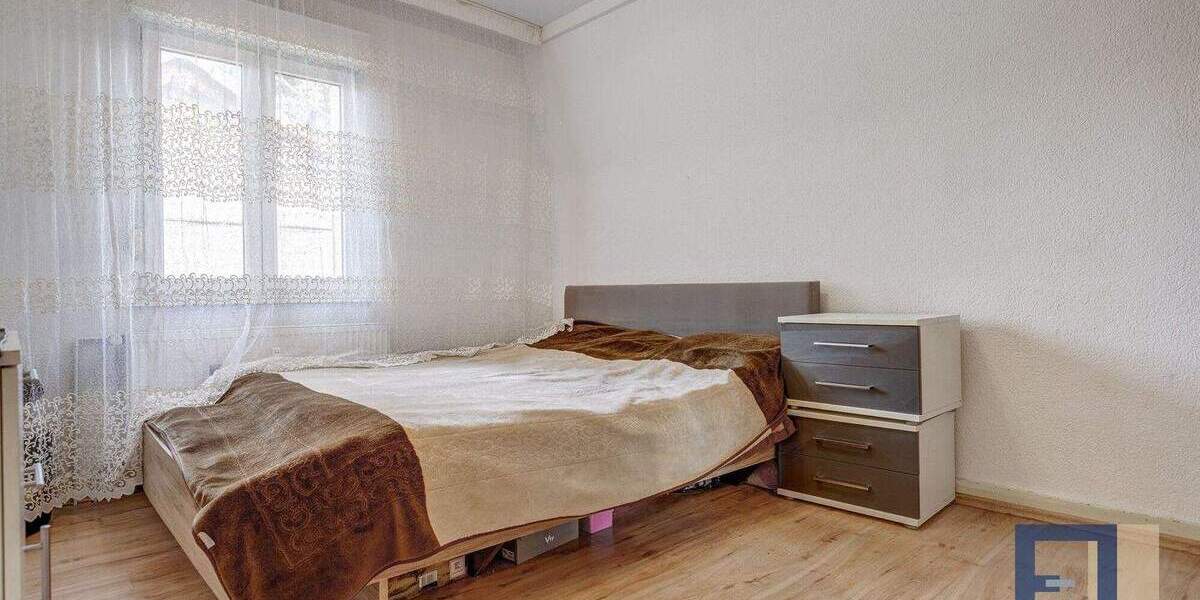 Mehrfamilienhaus, Wohnhaus Rüsselsheim - 7 Zimmer, 175 m&sup2;, 399.950&euro; | Angebot:25776011