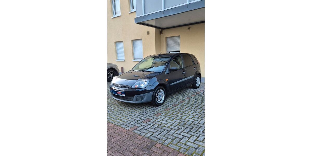Ford Fiesta 186.163 km 1.700 &euro; Offenbach 63075