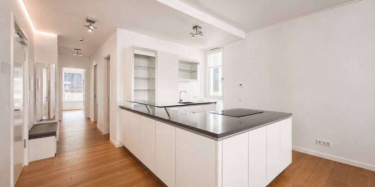 Etagenwohnung Frankfurt am Main Westend-Süd - 3 Zimmer, 81 m&sup2;, 890.000&euro; | Angebot:26902356