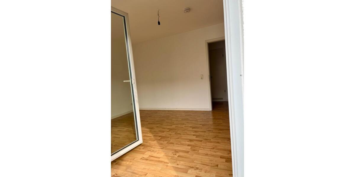 Etagenwohnung Frankfurt am Main Niederrad - 3 Zimmer, 82 m&sup2;, 1.860&euro; | Angebot:26581600