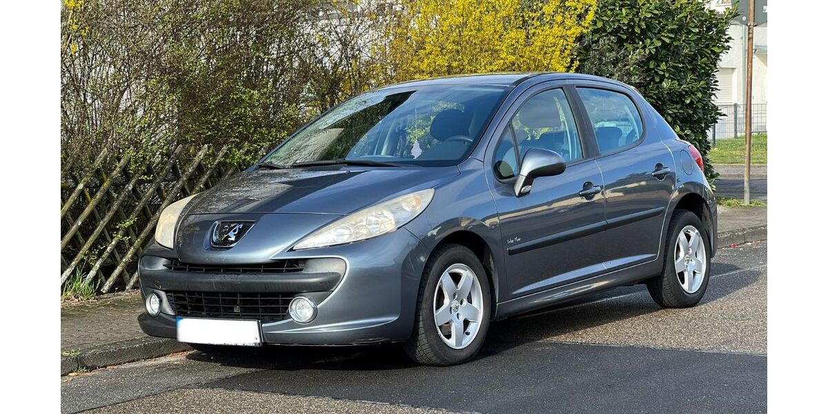 Peugeot 207 135.000 km 2.345 &euro; Rüsselsheim am Main 65428