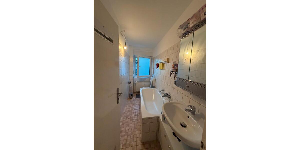 Etagenwohnung Offenbach am Main Hafen - 2 Zimmer, 55 m&sup2;, 1.200&euro; | Angebot:25715271