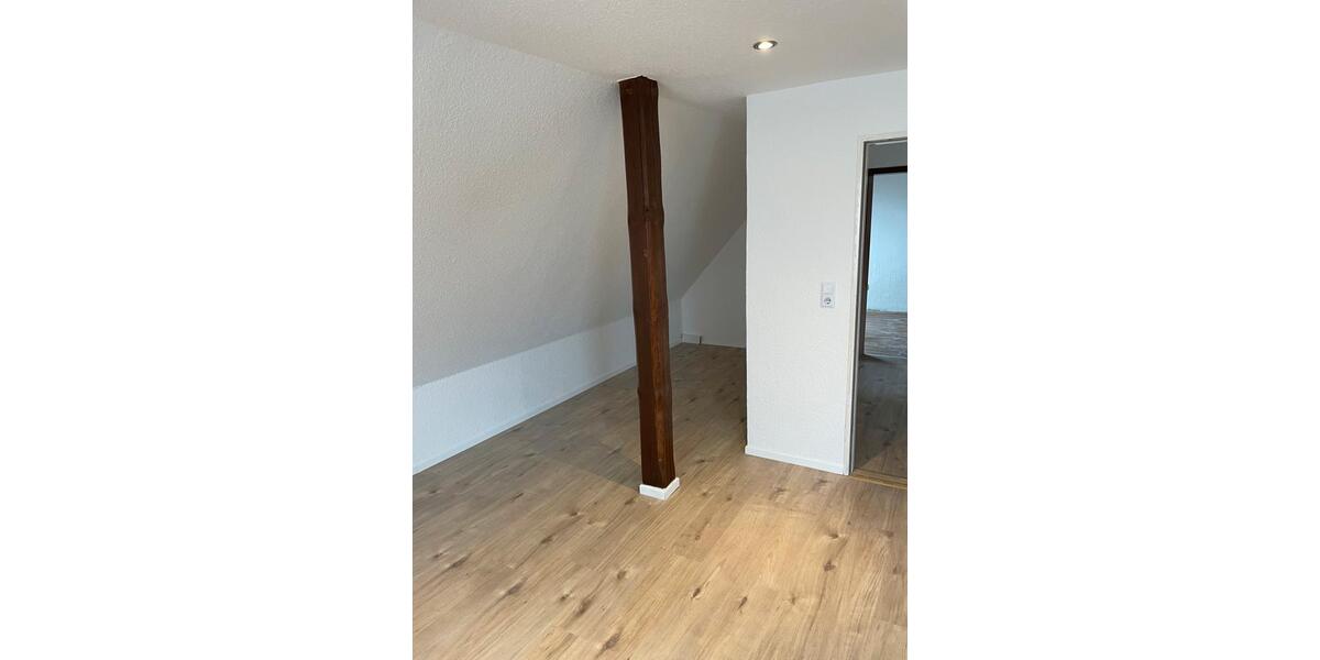 4 ZKB DW ab sofort in HU-Großauheim zu vermieten! 4 zimmer