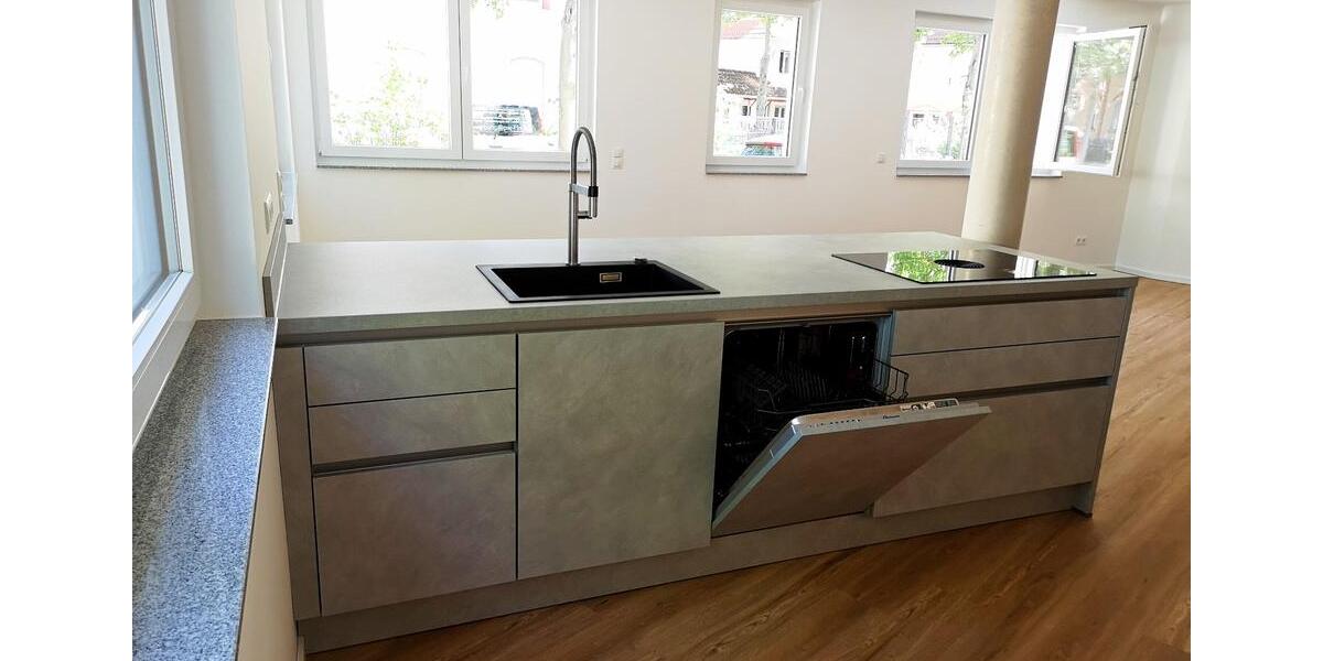 Erdgeschoßwohnung Frankfurt am Main Fechenheim - 2 Zimmer, 82 m&sup2;, 1.400&euro; | Angebot:25129076