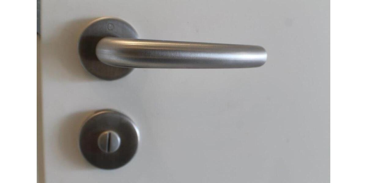 Sonniges möbliertes 1-Zimmer Studio mit Blick über HG Gonzenheim 1 zimmer