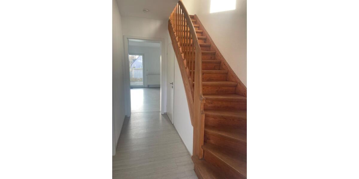 Bad Homburg: gepfl. Reihenendhaus mit Garten, 4 Zi. + Hobbyraum 4 zimmer