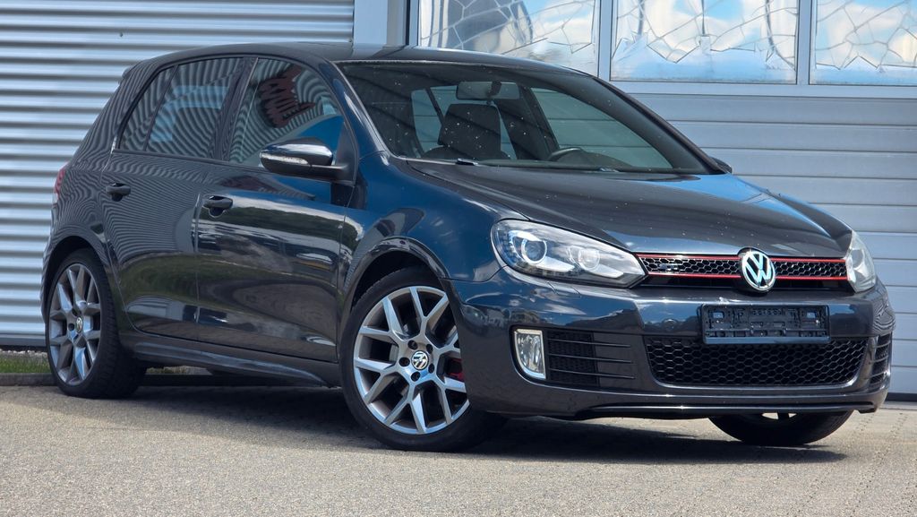 VW Golf 128.500 km 8.980 &euro; Friedrichsdorf (10 Min. nördlich von Frankfurt/M) 61381