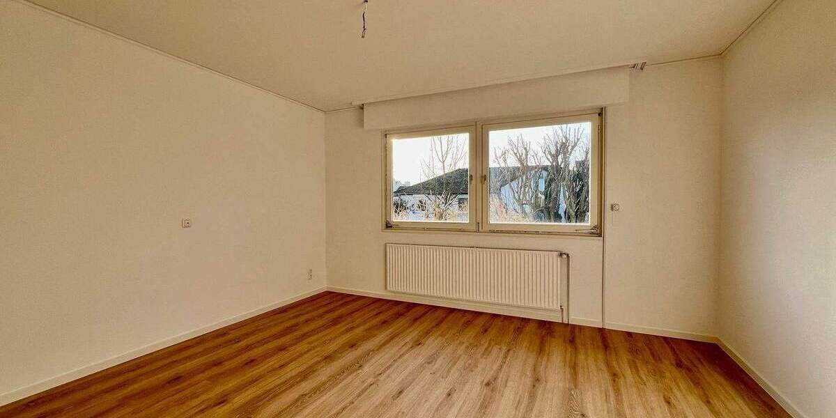 Einfamilienhaus Dieburg - 6 Zimmer, 176 m&sup2;, 1.950&euro; | Angebot:25628063