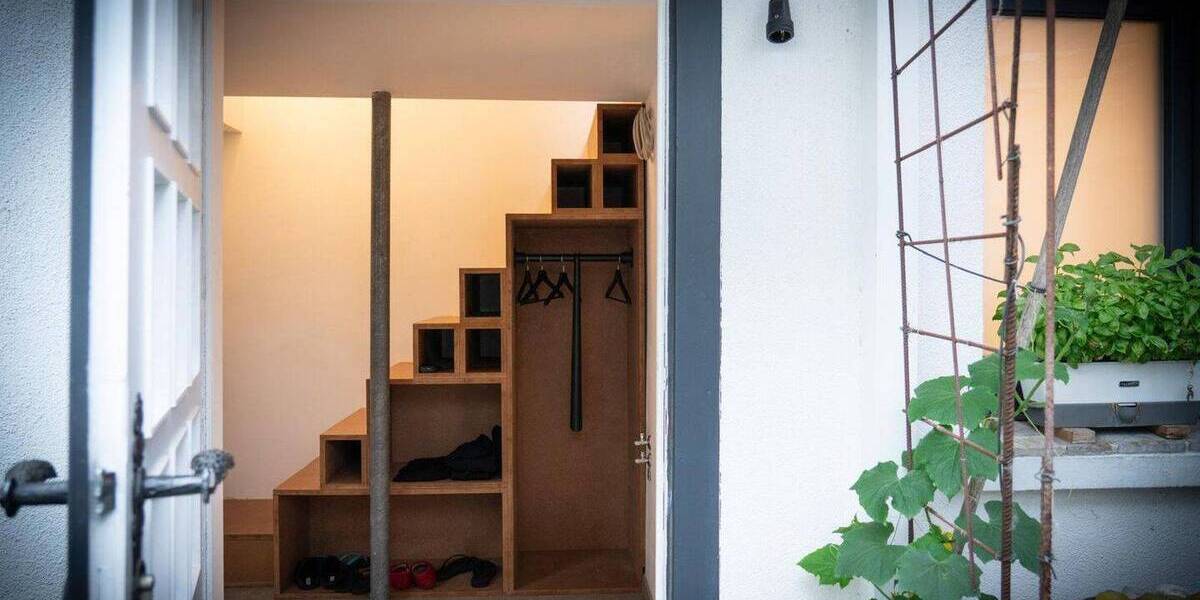 Einfamilienhaus Frankfurt am Main Niederursel - 8 Zimmer, 180 m&sup2;, 950.000&euro; | Angebot:26877564