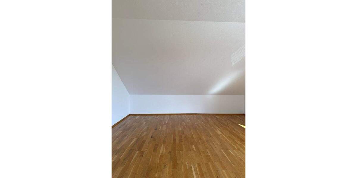 Reihenendhaus Frankfurt am Main Harheim - 5 Zimmer, 156 m&sup2;, 2.600&euro; | Angebot:25768507