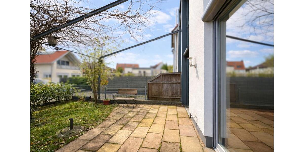 Reihenhaus Bad Vilbel - 5 Zimmer, 177 m&sup2;, 2.900&euro; | Angebot:25862446