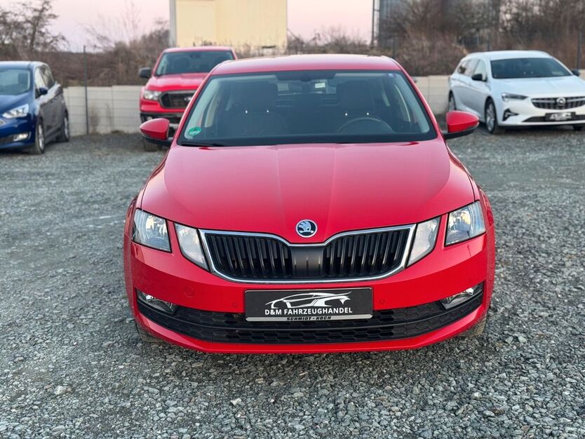 Skoda Octavia 90.593 km 11.800 € Ober Mörlen 61239