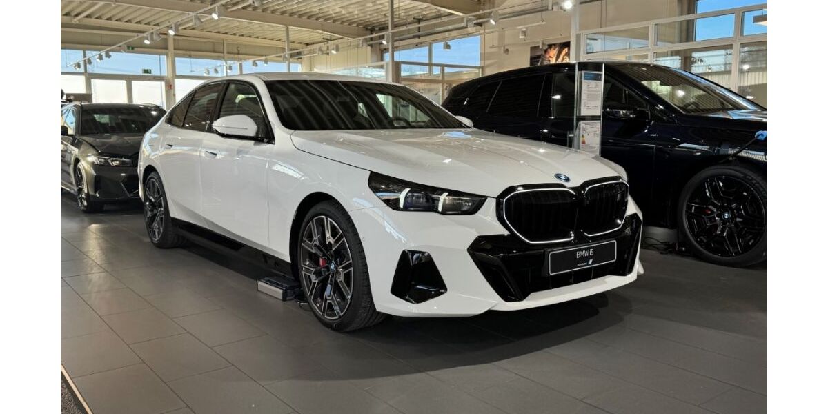 BMW i5 1.101 km 86.499 &euro; Hainburg 63512