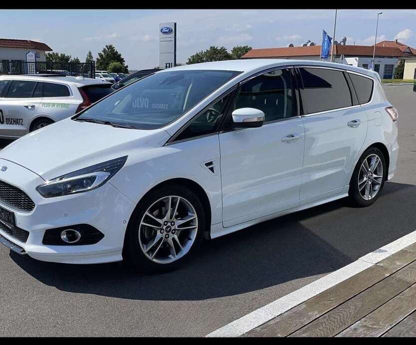 S-Max