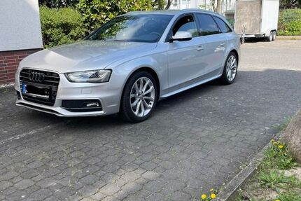 Audi A4 217.000 km 10.900 &euro; Frankfurt 65931