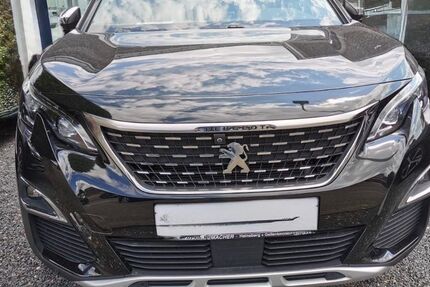 Peugeot 5008 144.000 km 15.990 &euro; Karben 61184