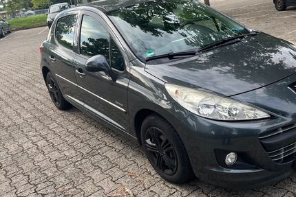 Peugeot 207 75.000 km 5.990 &euro; Rüsselsheim 65428