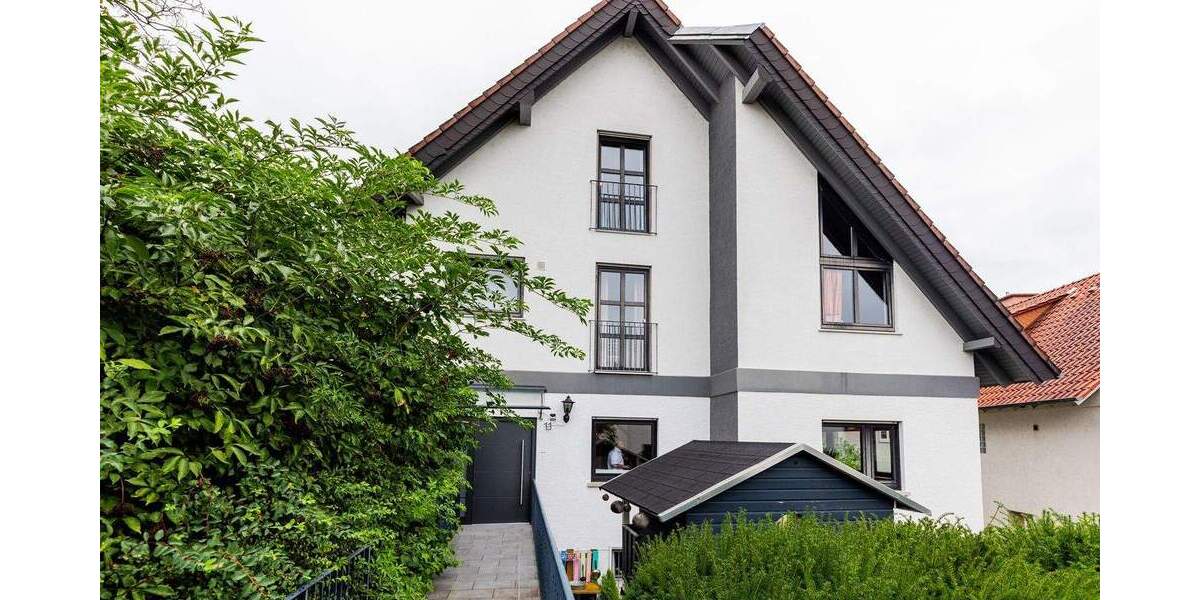 Mehrfamilienhaus, Wohnhaus Bischofsheim - 8 Zimmer, 695.000&euro; | Angebot:25660958