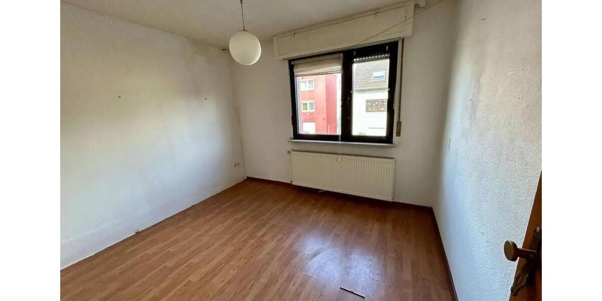 Einfamilienhaus Hanau Groß-Steinheim - 9 Zimmer, 200 m&sup2;, 499.000&euro; | Angebot:25299984