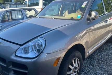 Porsche Cayenne 220.000 km 2.400 &euro; Frankfurt 60486