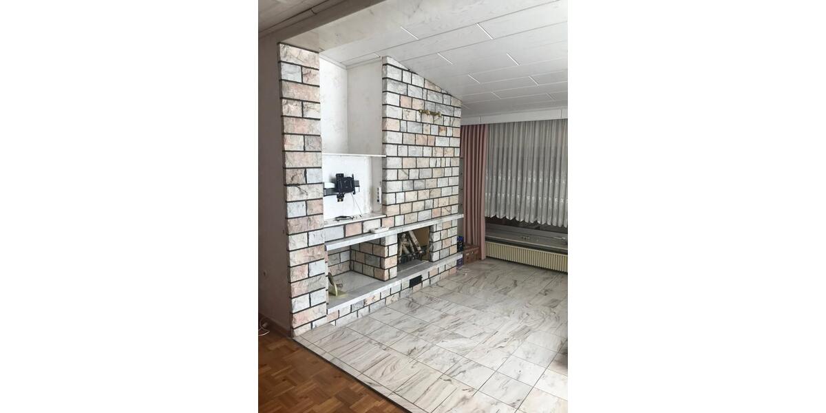 Einfamilienhaus Altenstadt - 9 Zimmer, 280 m&sup2;, 2.200&euro; | Angebot:25760695