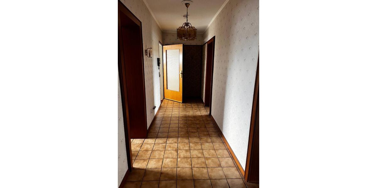 Etagenwohnung Bruchköbel - 3 Zimmer, 98 m&sup2;, 240.000&euro; | Angebot:26818399