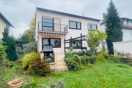 Haus zum Kaufen in Eschborn 720.000 € 167 m² 6 zimmer