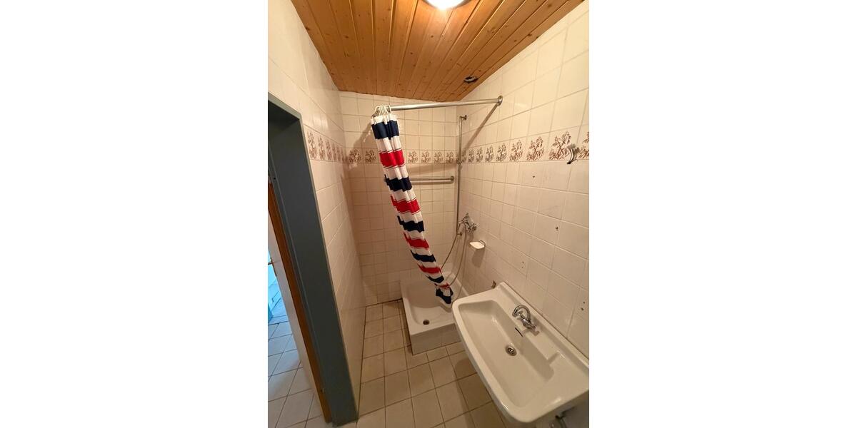 Etagenwohnung Usingen - 1 Zimmer, 45 m&sup2;, 600&euro; | Angebot:26268941