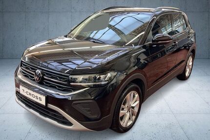 VW T-Cross 26.100 km 20.680 &euro; Frankfurt am Main 60528