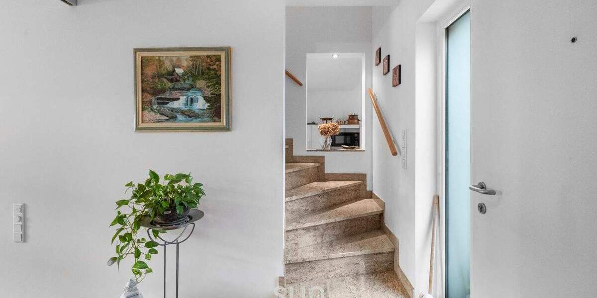 Reihenmittelhaus Frankfurt am Main Kalbach-Riedberg - 6 Zimmer, 160 m&sup2;, 1.150.000&euro; | Angebot:25525603