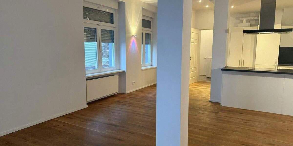 Saniertes Stadthaus FFM-Höchst-Nähe Bahnhof 4 zimmer