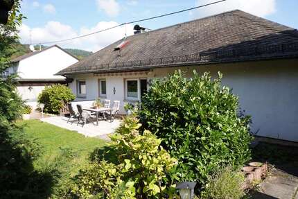 Haus zum Kaufen in Kelkheim - Ruppertshain 680.000 € 185 m² 5 zimmer