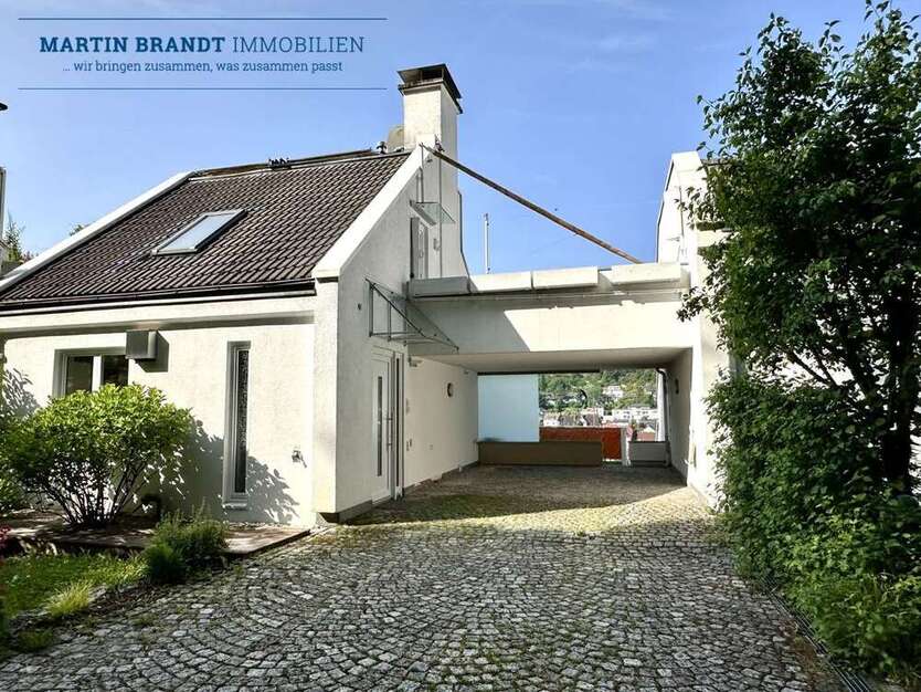 Haus zum Kaufen in Hofheim am Taunus Lorsbach 949.000 € 195 m²