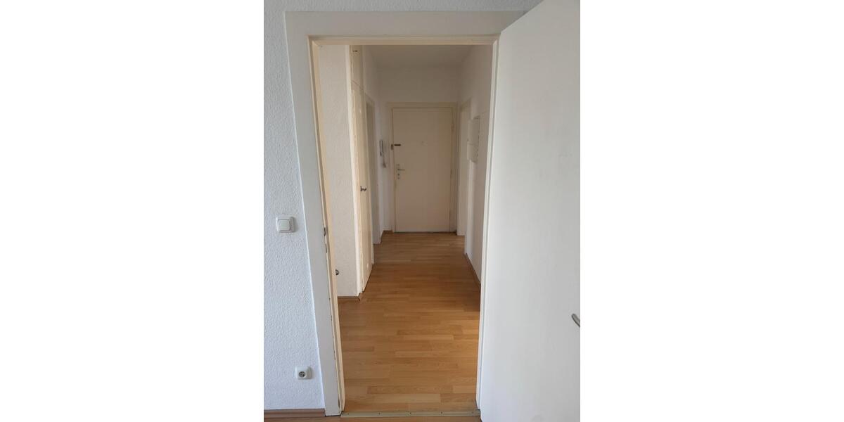Hochparterre Frankfurt am Main Eschersheim - 4 Zimmer, 81 m&sup2;, 490.000&euro; | Angebot:25234922