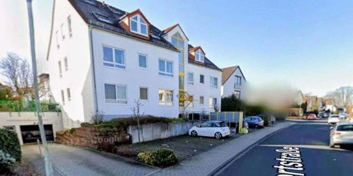 Attraktive 3,5 Zimmer Galeriewohnung mit Südbalkon & 2 Stellplätzen 3 zimmer