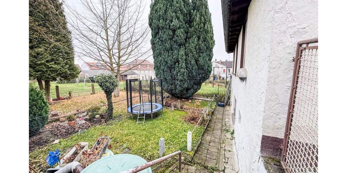 Doppelhaushälfte Roßdorf - 4 Zimmer, 84 m&sup2;, 180.000&euro; | Angebot:25677955
