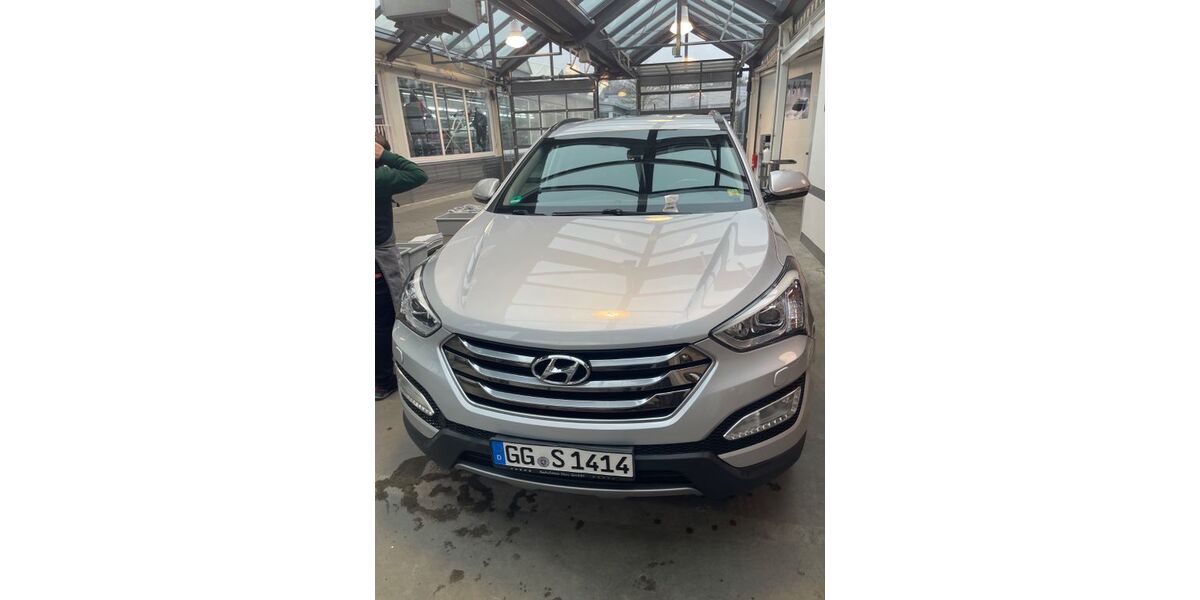 Hyundai SANTA FE 127.000 km 15.300 &euro; Ginsheim 65462