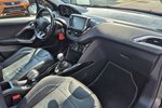 Peugeot 2008 Allure, Klima, Navi, Pano, Carplay,Leder, Sit 70.550 km 9.590 &euro; Rodgau 63110