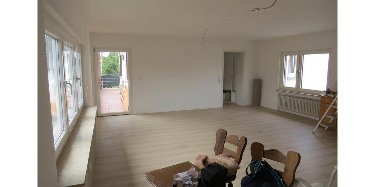Etagenwohnung Hasselroth - 3 Zimmer, 95 m&sup2;, 890&euro; | Angebot:26493495