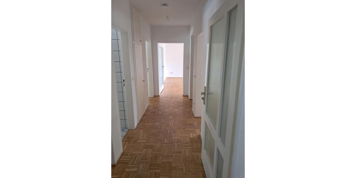 90m2, helle, ruhige 4ZKB EG Wohnung, Diele, Terrasse, DA-West 4 zimmer