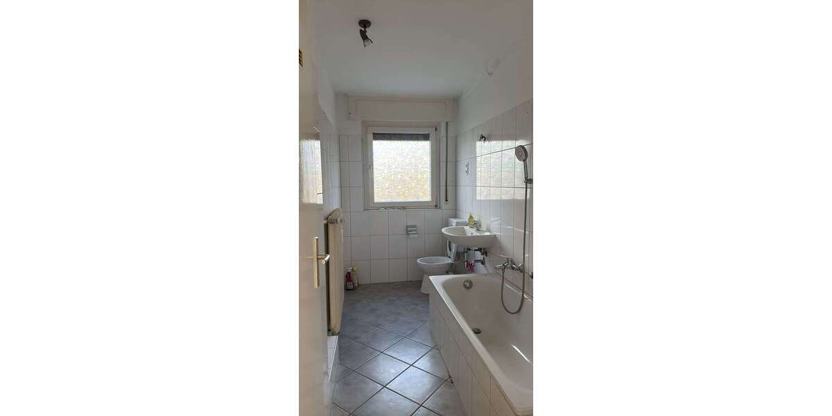 Etagenwohnung Frankfurt am Main West - 3 Zimmer, 73 m&sup2;, 1.350&euro; | Angebot:25625082