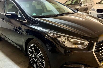 Hyundai i40 77.000 km 14.990 € Offenbach am Main 63065