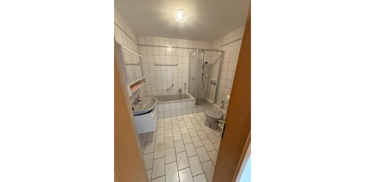Etagenwohnung Langenselbold - 2 Zimmer, 60 m&sup2;, 199.000&euro; | Angebot:27113686
