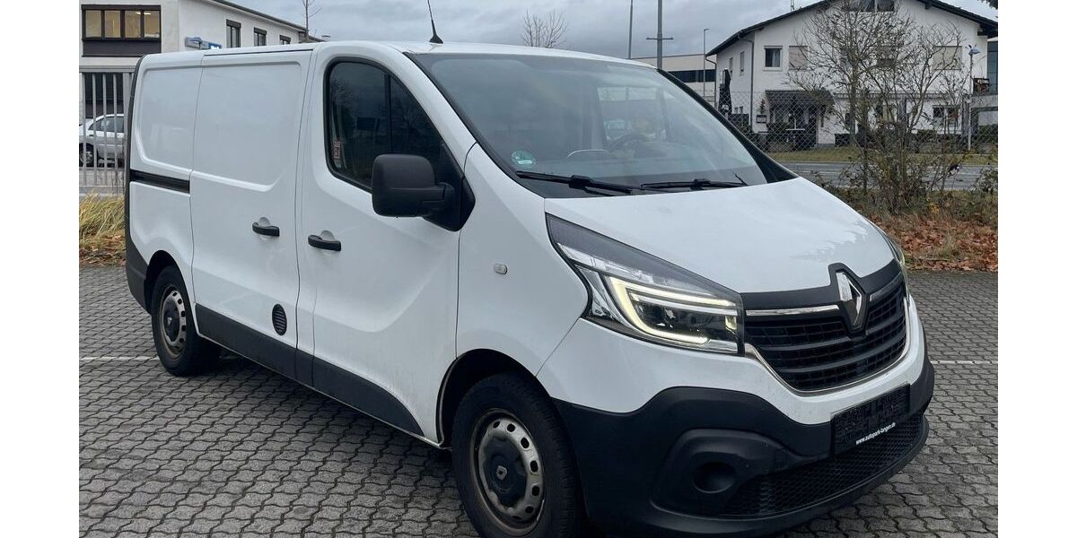 Renault Trafic 137.000 km 14.380 € Langen 63225