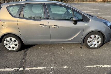 Opel Meriva 127.000 km 3.900 &euro; Karlstein am Main 63791