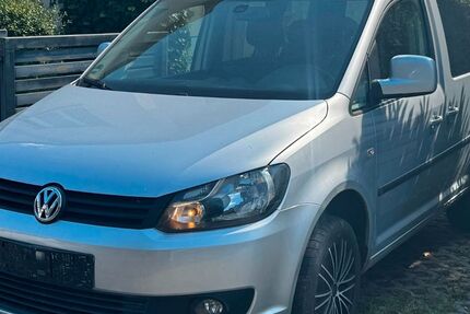 VW Caddy 187.485 km 8.900 &euro; Frankfurt am Main 60386