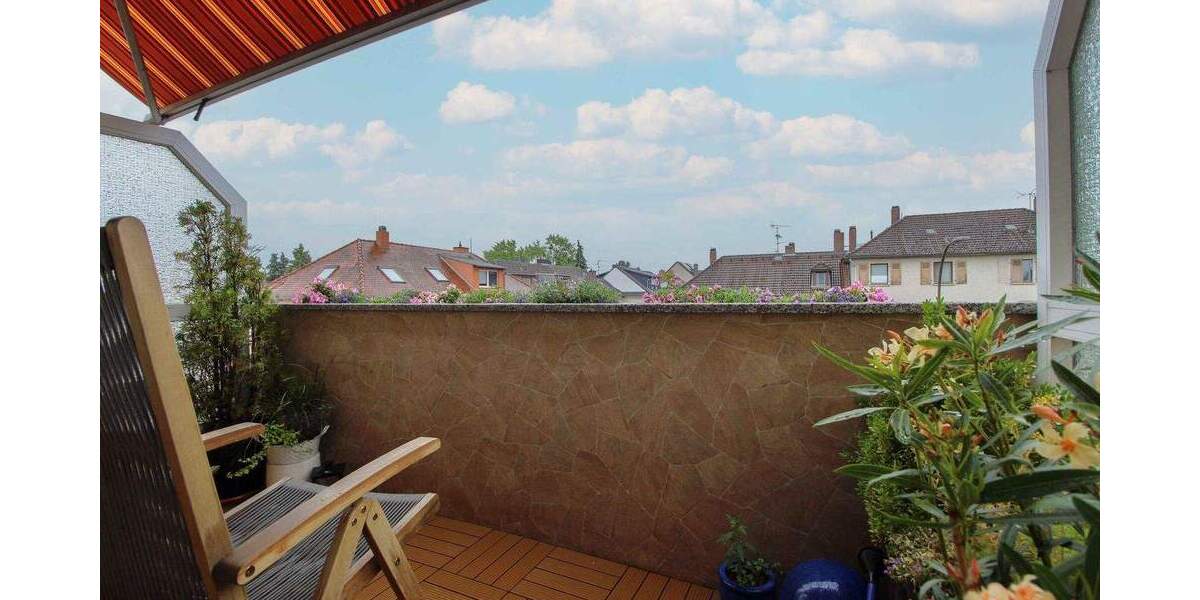 Lichtdurchflutete 3-Zi.-Whg. mit zwei Extraräumen - ideal für Paare & kleine Familien 3 zimmer