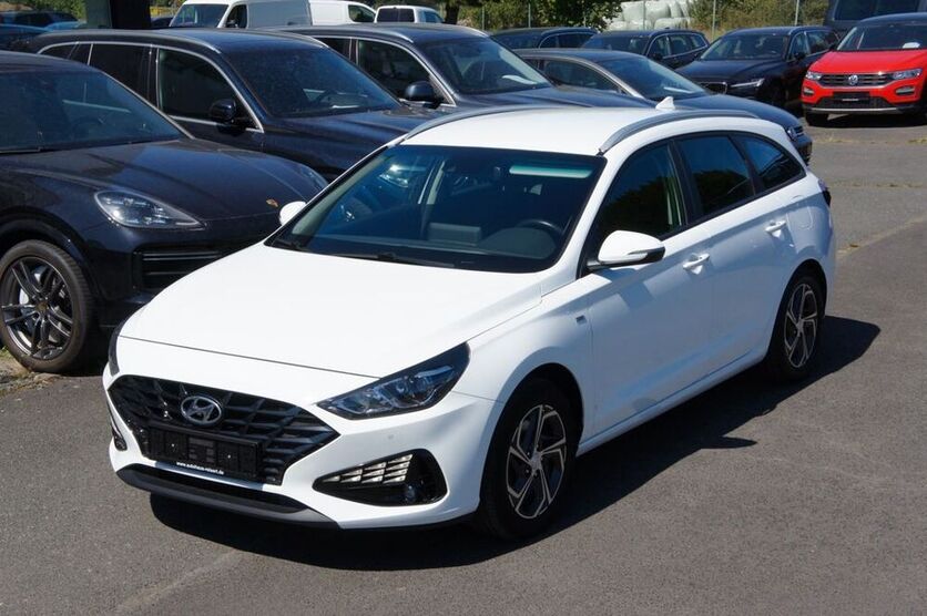 i30