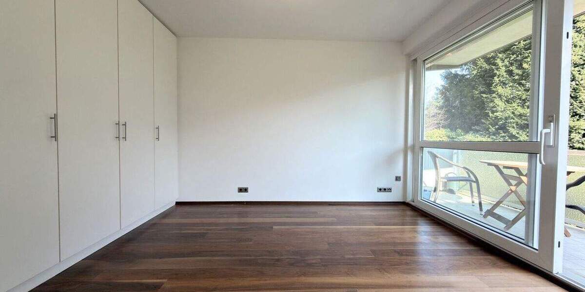 Etagenwohnung Frankfurt am Main Rödelheim - 3 Zimmer, 101 m&sup2;, 1.450&euro; | Angebot:25524239