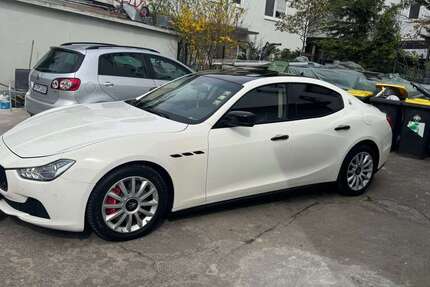 Maserati Ghibli 174.000 km 22.900 &euro; Frankfurt am Main, Stadt 65929
